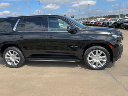 Used 2023 Chevrolet Tahoe High Country image 2