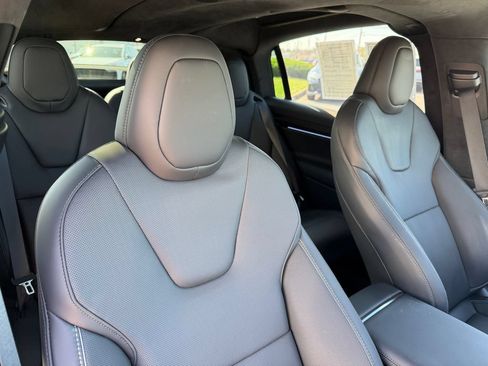 Used 2026 Tesla Model X Plaid AWD/4WD image 16