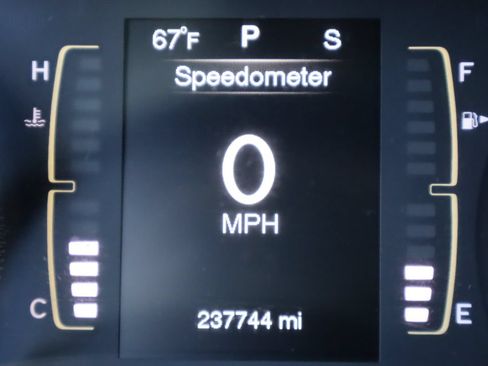 Used 2015 Jeep Cherokee Latitude w/ Comfort/Convenience Group FWD image 45