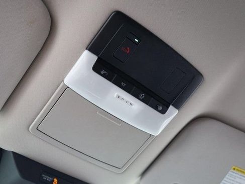Certified 2025 Nissan Pathfinder SL AWD/4WD image 18