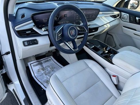 Used 2025 Buick Enclave Avenir w/ Trailering Package, 5000 lbs. image 10