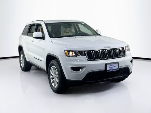 Used 2022 Jeep Grand Cherokee Laredo E image 3