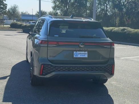 New 2026 Volkswagen Tiguan SE R-Line image 7