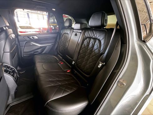 Certified 2025 BMW X5 M60i w/ Executive Package image 19