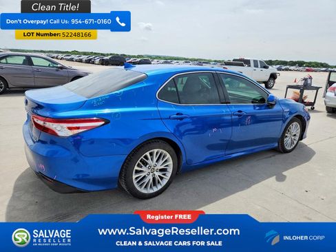 Used 2020 Toyota Camry XLE FWD image 4