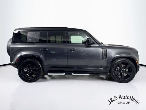 Used 2023 Land Rover Defender 110 X-Dynamic SE AWD/4WD image 8