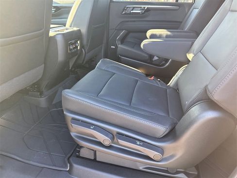 New 2026 Chevrolet Suburban LT w/ Comfort Package image 22