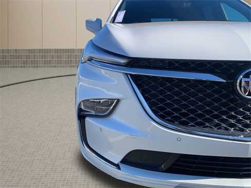 Used 2023 Buick Enclave Avenir w/ Avenir Technology Package image 10