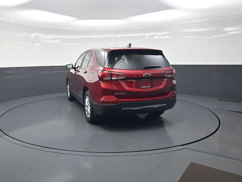 Used 2024 Chevrolet Equinox LT w/ LPO, Floor Liner Package AWD/4WD image 5