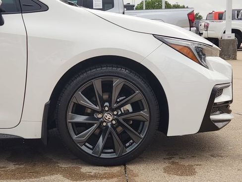 Used 2024 Toyota Corolla SE FWD image 5