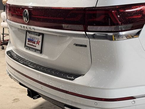 New 2026 Volkswagen Atlas SEL Premium R-Line image 17