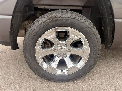Used 2020 RAM 1500 Big Horn AWD/4WD image 11
