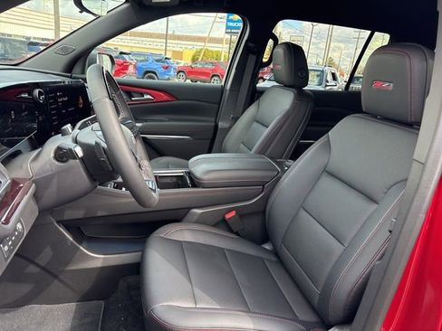 New 2026 Chevrolet Traverse Z71 w/ Enhanced Driving Package image 11