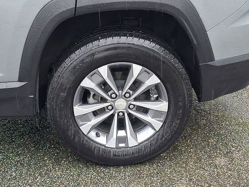 Used 2025 Chevrolet Equinox LT FWD image 24