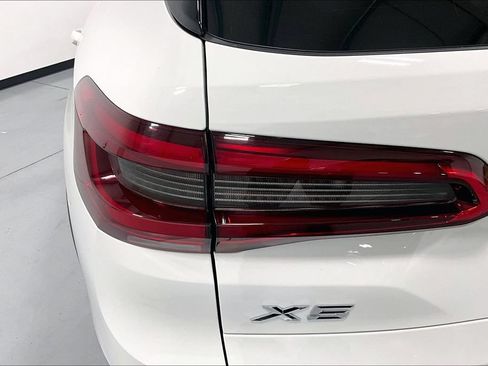 Used 2020 BMW X5 xDrive40i w/ Premium Package AWD/4WD image 32