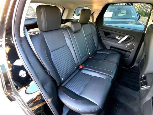 Used 2024 Land Rover Discovery Sport S image 19