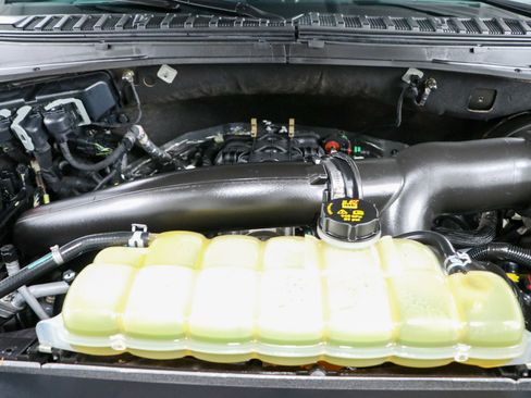 Used 2021 Ford Expedition Limited RWD image 34