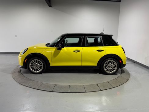 Used 2025 MINI Cooper S FWD image 10
