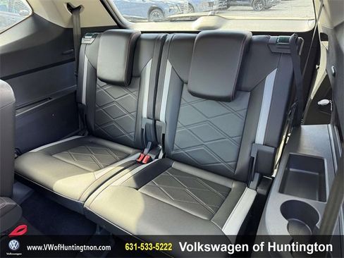 Certified 2025 Volkswagen Atlas Peak Edition SE image 11