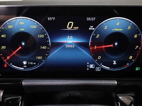 Used 2023 Mercedes-Benz GLA 250 4MATIC image 12