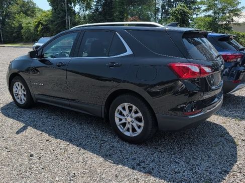 Used 2019 Chevrolet Equinox LT w/ Sun & Navigation Package FWD image 3