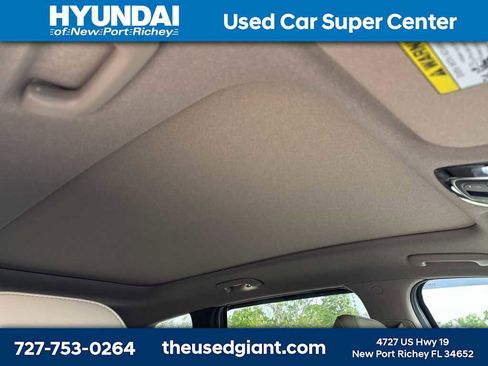 Used 2023 Hyundai Santa Fe Limited image 7