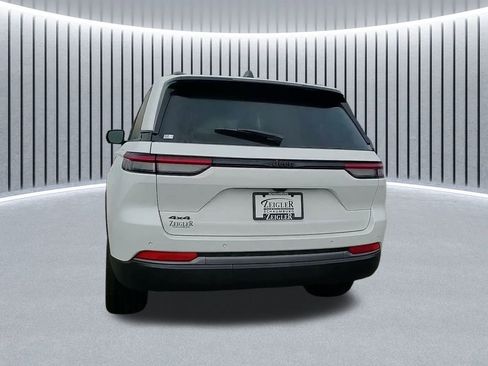 New 2026 Jeep Grand Cherokee Limited w/ Limited Altitude Package image 13