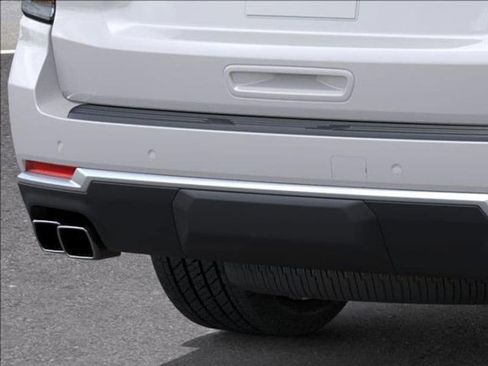 New 2025 Chevrolet Suburban High Country image 14