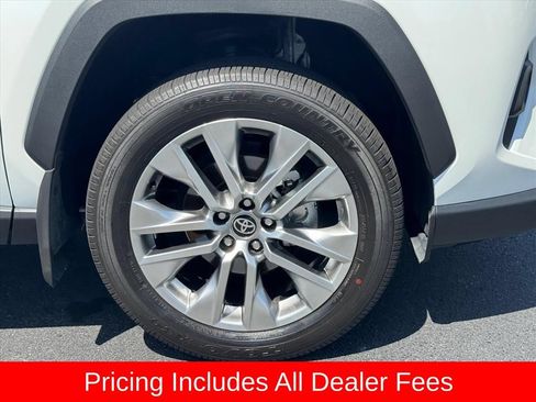 Used 2025 Toyota RAV4 XLE Premium FWD image 9