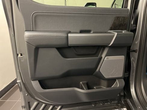 New 2026 Ford F350 Lariat w/ Black Appearance Package image 39