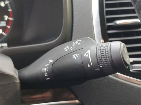 Used 2018 Volvo XC90 T6 Momentum w/ Momentum Plus Package image 24