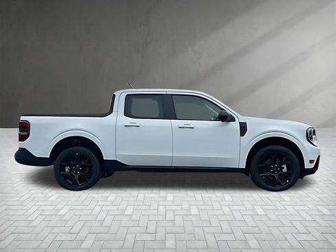 New 2025 Ford Maverick Lariat w/ Black Appearance Package image 7