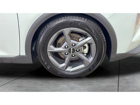 Used 2025 Kia K4 image 19