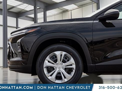 New 2026 Chevrolet Trax LS FWD image 29