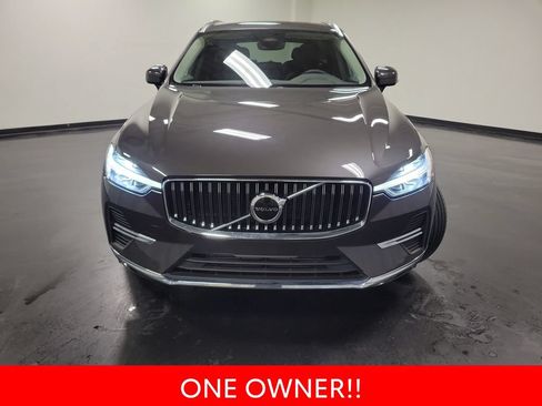 Used 2023 Volvo XC60 T8 Core AWD/4WD image 3