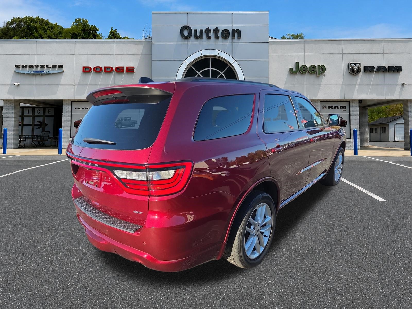 Used 2023 Dodge Durango GT AWD/4WD image 4