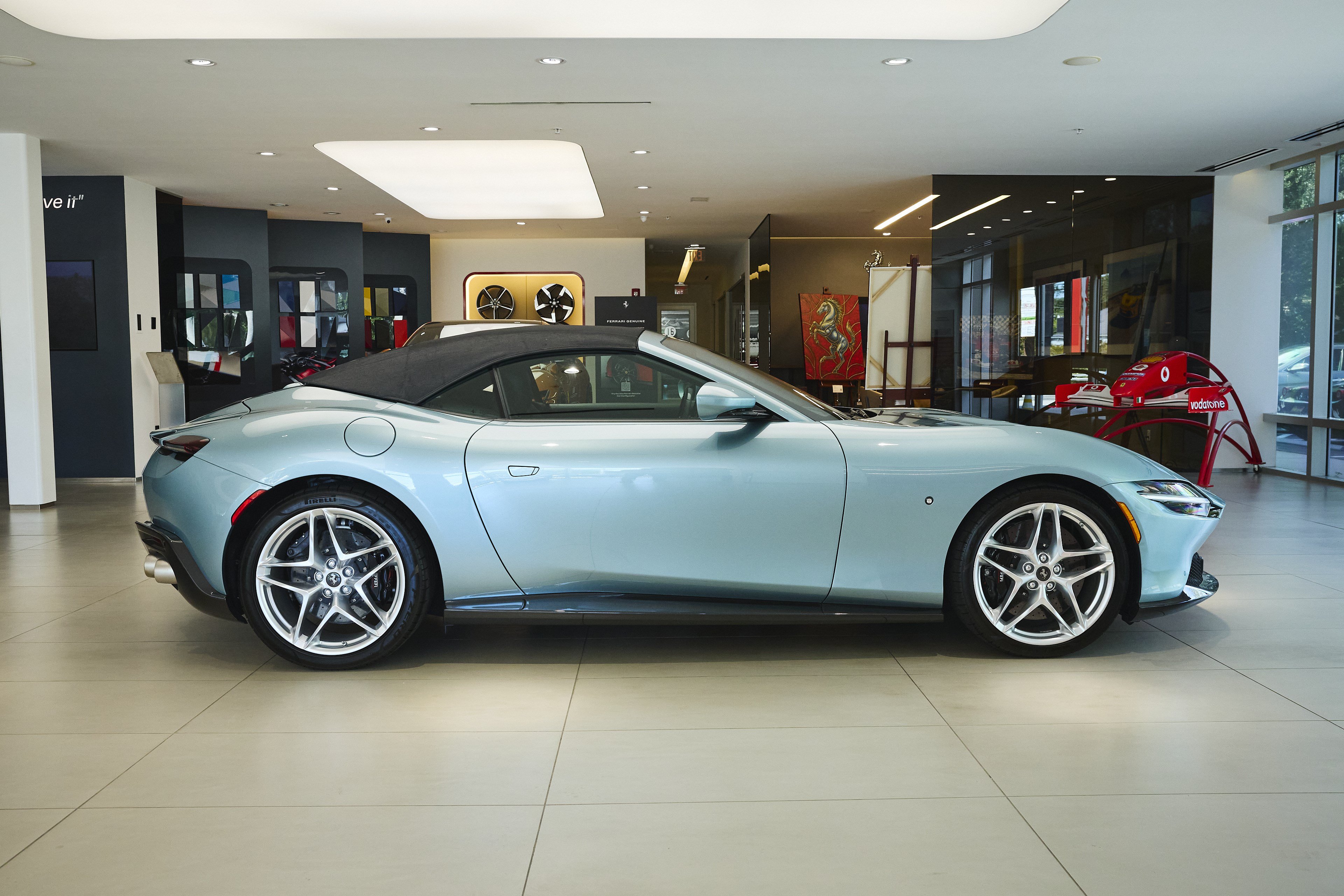 Used 2024 Ferrari Roma Spider RWD image 67