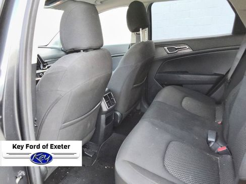 Used 2023 Kia Sportage LX AWD/4WD image 13