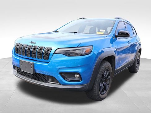 Used 2022 Jeep Cherokee Latitude AWD/4WD image 3