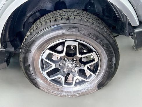 Used 2023 Ford Bronco Outer Banks image 30