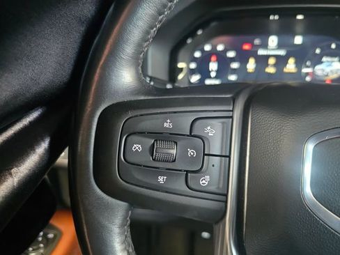 Used 2023 GMC Yukon Denali Ultimate AWD/4WD image 39