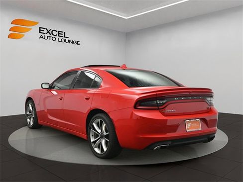 Used 2016 Dodge Charger R/T image 3