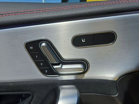 Used 2021 Mercedes-Benz CLA 250 4MATIC image 15