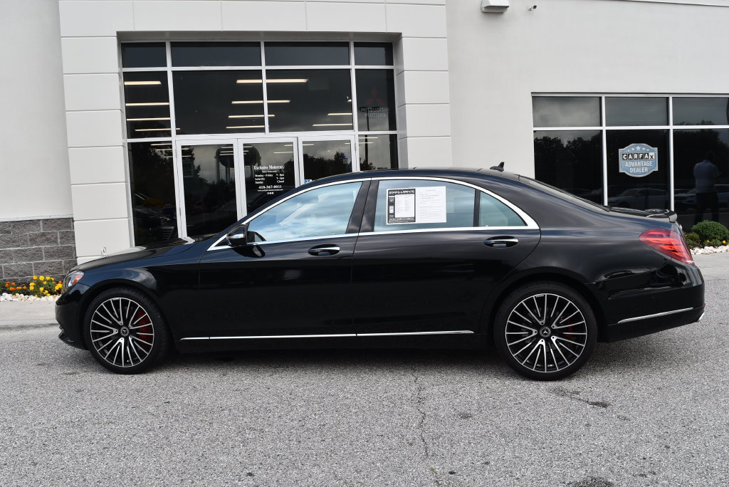 Used 2017 Mercedes-Benz S 550 Sedan w/ Premium Package image 4