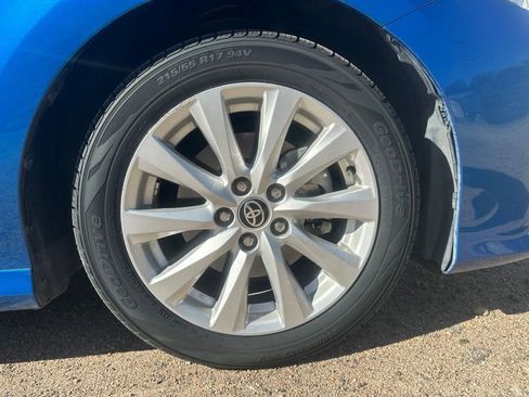 Used 2020 Toyota Camry LE w/ Convenience Package FWD image 10