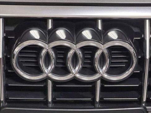 Used 2020 Audi Q3 2.0T Premium AWD/4WD image 8