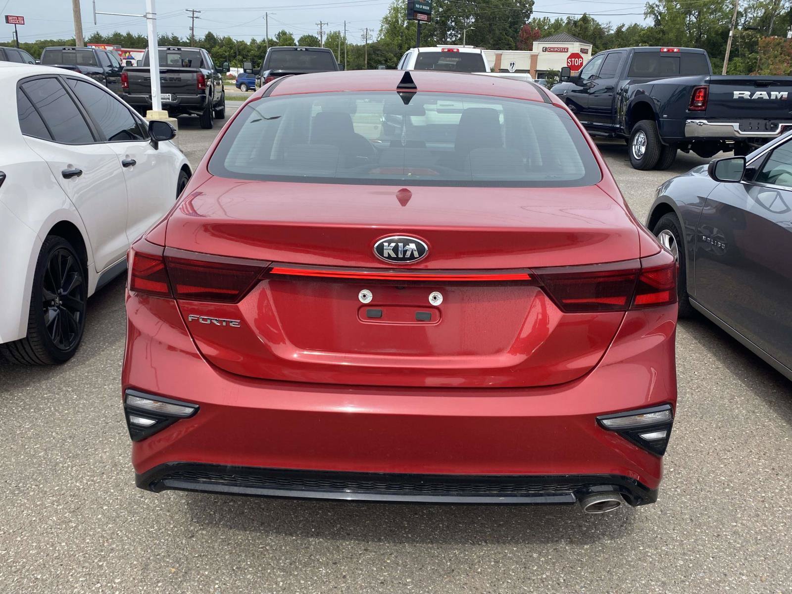 Used 2019 Kia Forte LXS FWD image 7