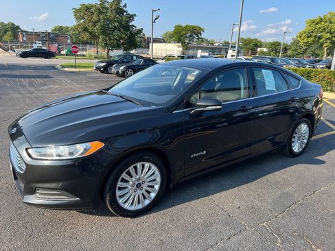 Used 2014 Ford Fusion SE FWD image 6