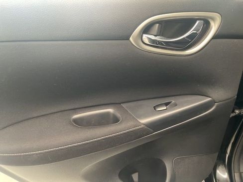 Used 2014 Nissan Sentra SV image 22