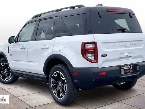 New 2025 Ford Bronco Sport Outer Banks w/ Outer Banks Tech Package+ AWD/4WD image 3